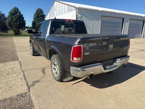 Used 2016 RAM 1500 Laramie w/ Convenience Group AWD/4WD image 8
