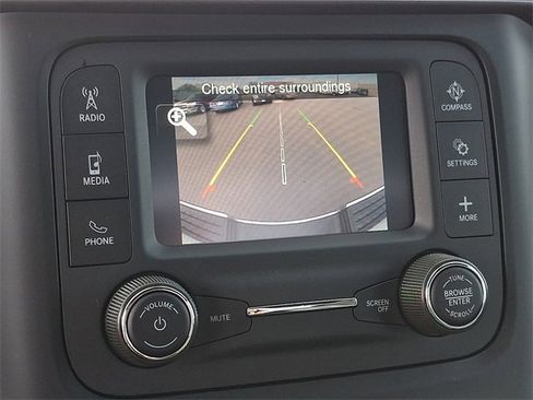 Used 2024 RAM 2500 Tradesman w/ Chrome Appearance Group image 16