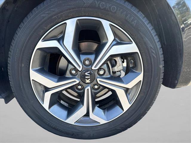Used 2021 Kia Forte LXS FWD image 14