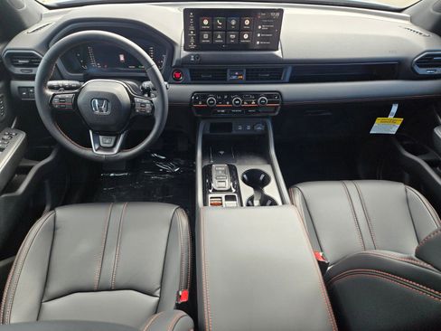 New 2026 Honda Pilot TrailSport image 9
