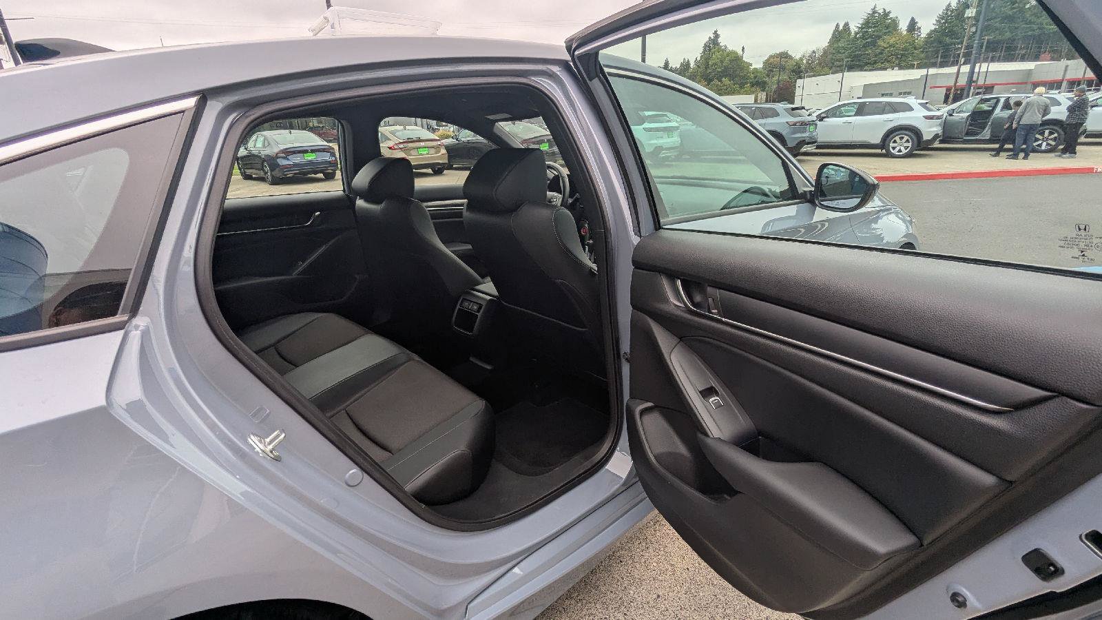 Used 2022 Honda Accord Sport image 16