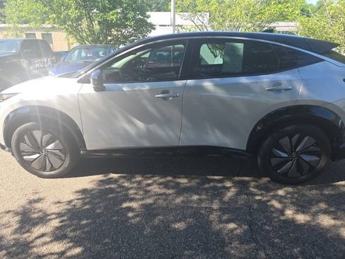 Certified 2023 Nissan Ariya FWD image 2