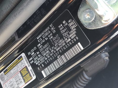 Used 2026 Kia Sportage LX FWD image 32