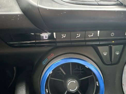 Used 2016 Chevrolet Camaro SS RWD image 15