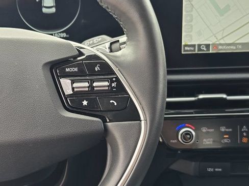 Certified 2023 Kia Niro Wind w/ Wind Preserve Package FWD image 28