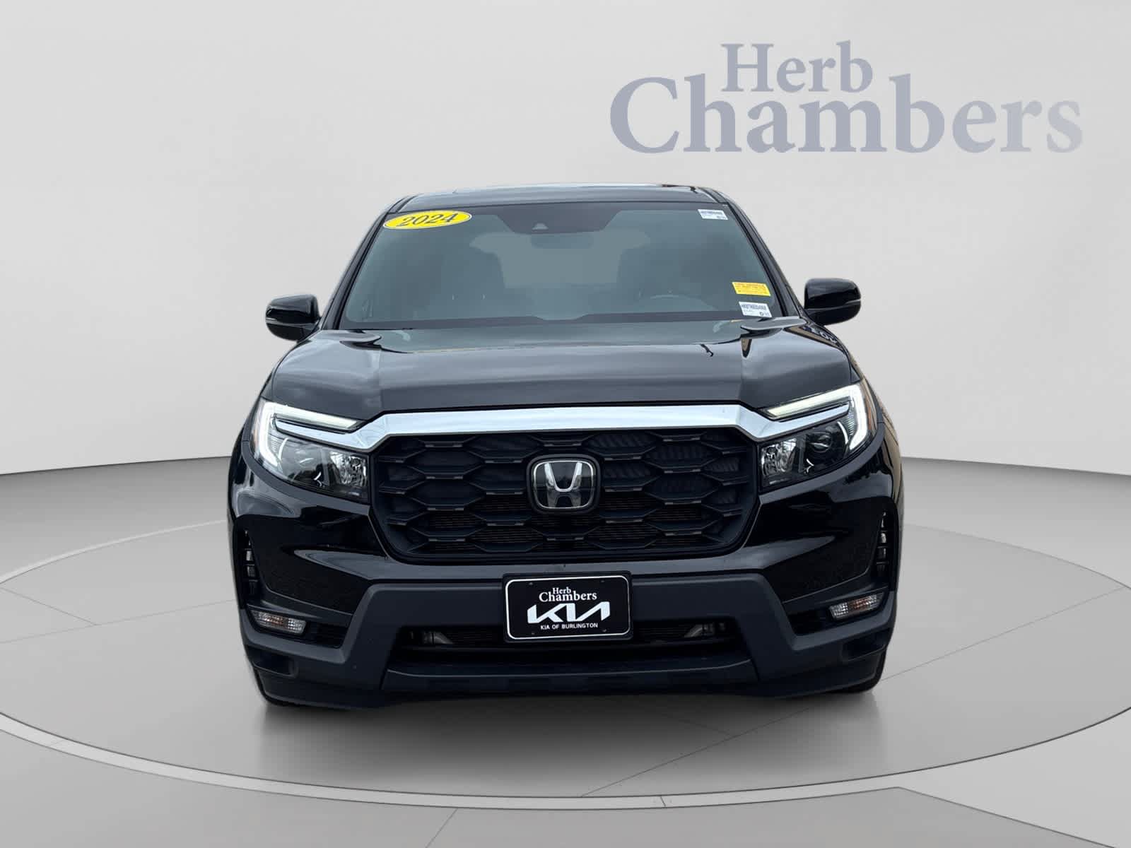 Used 2024 Honda Passport EX-L image 2