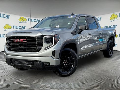 Used 2025 GMC Sierra 1500 Elevation image 3