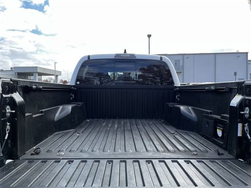 Used 2023 Toyota Tacoma TRD Off-Road image 27