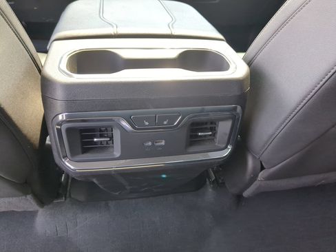 Used 2024 Chevrolet Silverado 2500 LTZ w/ LTZ Convenience Package AWD/4WD image 29