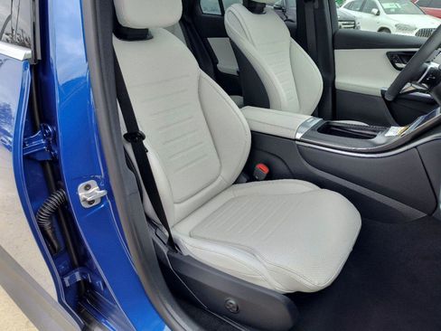 New 2025 Mercedes-Benz GLC 300 4MATIC image 12