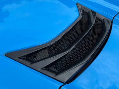 Used 2023 Chevrolet Corvette Z06 RWD image 32
