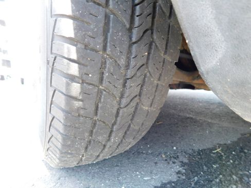 Used 2012 Chevrolet Express 4500 w/ Shuttle Bus Package image 15