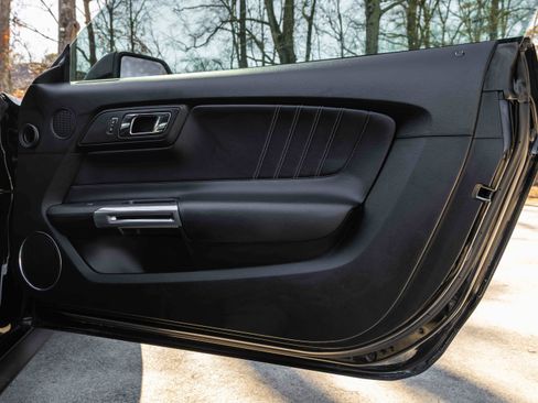 Used 2017 Ford Mustang GT Premium w/ GT Performance Package image 32