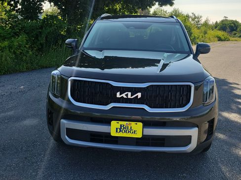 Used 2024 Kia Telluride EX FWD image 2