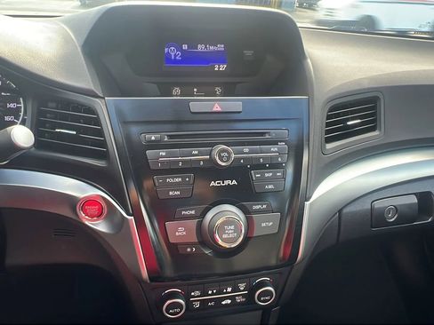 Used 2016 Acura ILX image 17