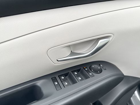 New 2026 Hyundai Tucson SEL image 16