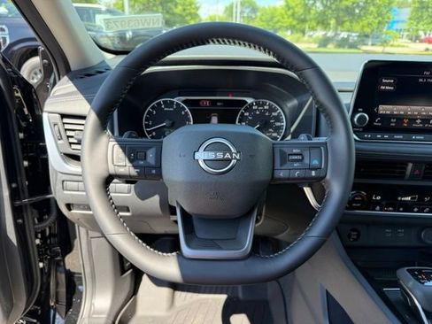 New 2026 Nissan Rogue SV w/ Cold Weather Package AWD/4WD image 15