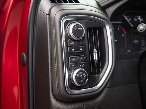 Used 2022 GMC Sierra 3500 AT4 w/ AT4 Preferred Package image 24