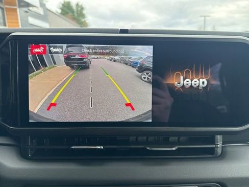 New 2026 Jeep Wrangler Unlimited Sahara AWD/4WD image 21