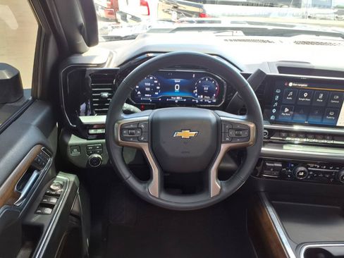 Used 2024 Chevrolet Silverado 2500 High Country w/ High Country Premium Package AWD/4WD image 18