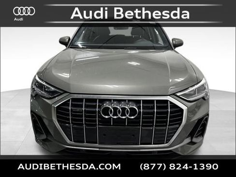 Certified 2025 Audi Q3 2.0T Premium w/ Convenience Package AWD/4WD image 2