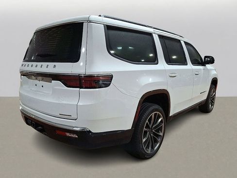 Used 2023 Jeep Wagoneer Series III w/ Premium Group I image 3
