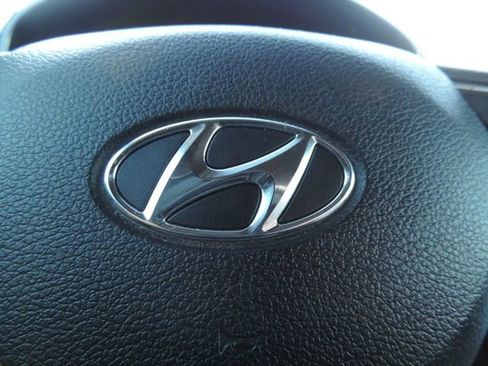 Used 2022 Hyundai Santa Fe SEL image 23