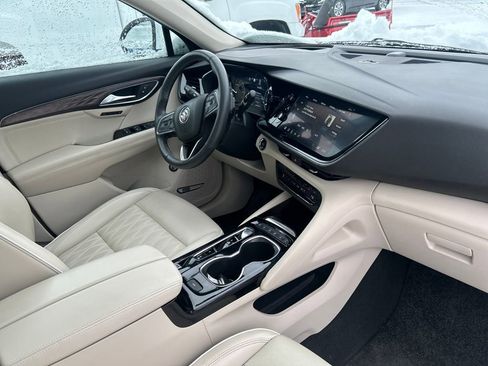 Used 2022 Buick Envision Avenir w/ Technology Package II image 15