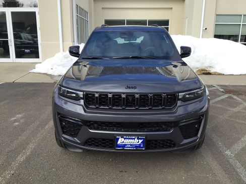 New 2026 Jeep Grand Cherokee Limited image 2