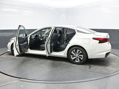 Used 2021 Nissan Altima 2.5 S FWD image 40