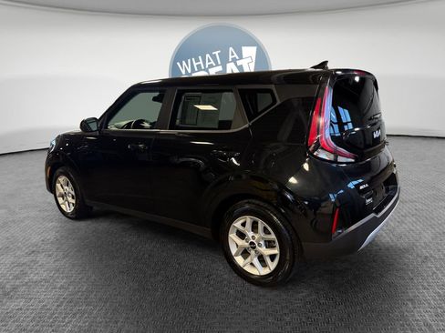 Used 2023 Kia Soul S FWD image 6
