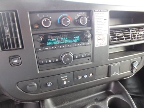 Used 2022 Chevrolet Express 2500 w/ Driver Convenience Package RWD image 11