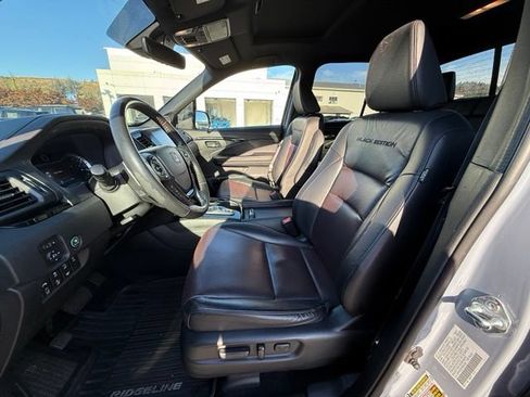 Used 2023 Honda Ridgeline Black Edition image 11