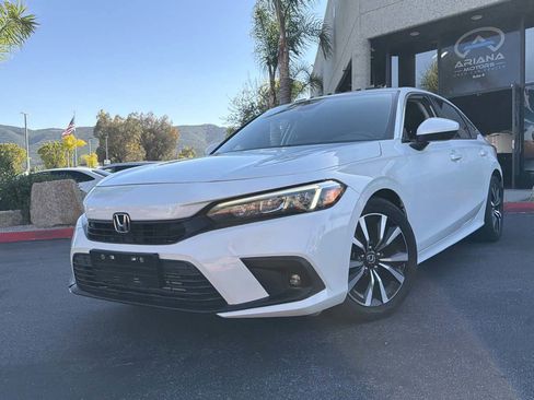 Used 2022 Honda Civic EX image 2