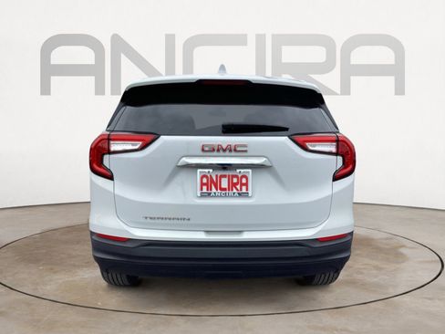 Used 2024 GMC Terrain SLE w/ LPO, Floor Liner Package image 13