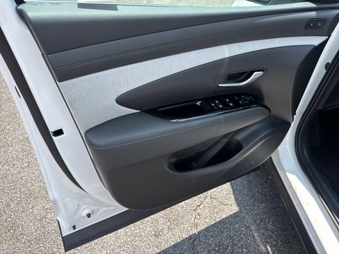 New 2025 Hyundai Santa Cruz Limited image 10