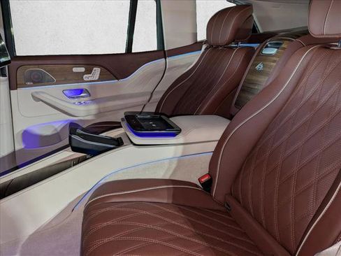 New 2026 Mercedes-Benz Maybach GLS 600 4MATIC image 18