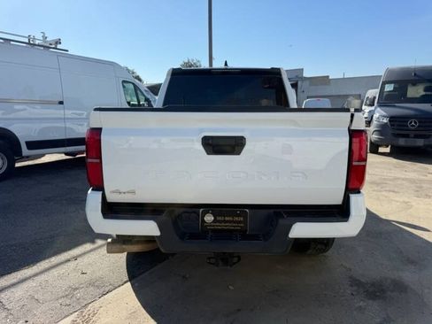 Used 2024 Toyota Tacoma SR5 AWD/4WD image 6