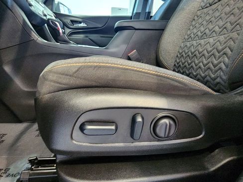 Used 2024 Chevrolet Equinox LT FWD image 22
