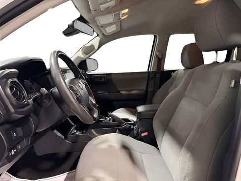 Used 2020 Toyota Tacoma SR5 AWD/4WD image 20