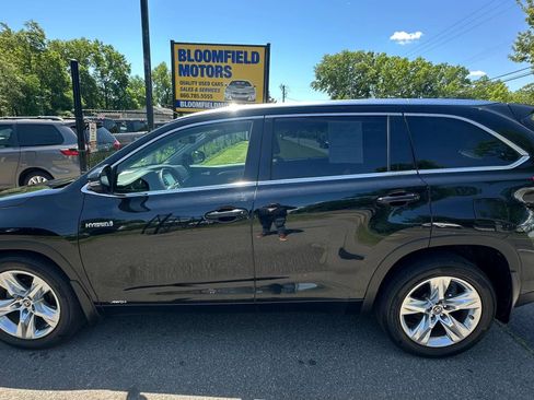Used 2018 Toyota Highlander Limited AWD/4WD image 9