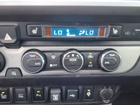 Used 2022 Toyota Tacoma TRD Pro AWD/4WD image 14