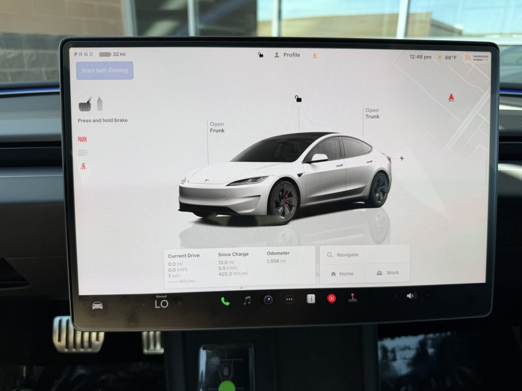 Used 2025 Tesla Model 3 Performance AWD/4WD image 17