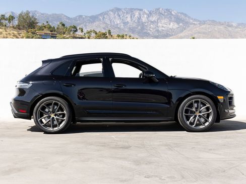 New 2026 Porsche Macan GTS AWD/4WD image 8