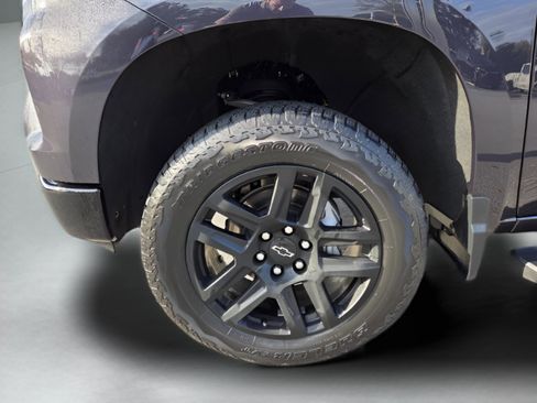 Used 2024 Chevrolet Silverado 1500 Custom Trail Boss w/ LPO, Dark Essentials Package image 25