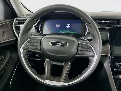 Used 2023 Jeep Grand Cherokee 4WD 4xe image 18