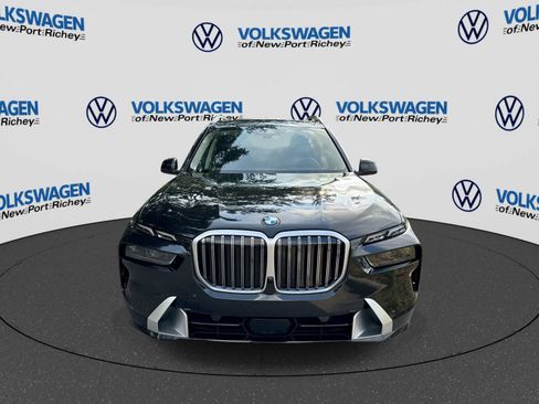 Used 2025 BMW X7 xDrive40i AWD/4WD image 17