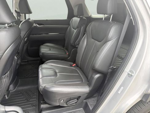 Used 2022 Hyundai Palisade SEL w/ Premium Package FWD image 24