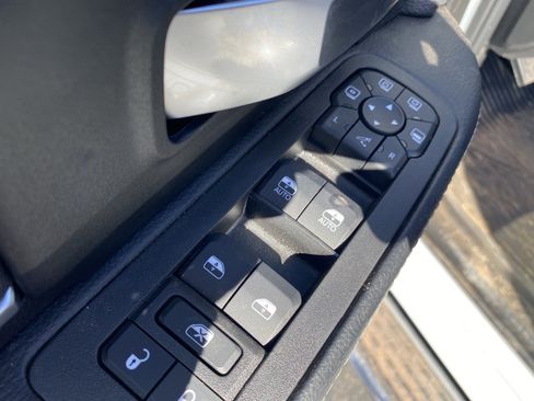 New 2025 RAM 2500 Big Horn AWD/4WD image 8