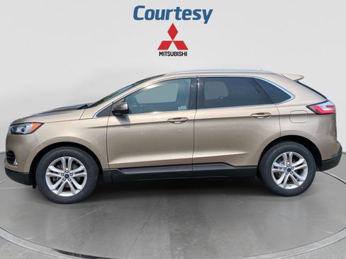 Used 2020 Ford Edge SEL w/ Cargo Accessory Package FWD image 2